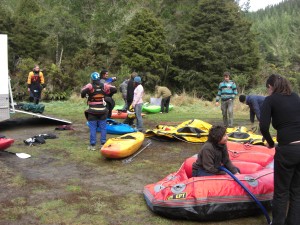 Aufpumpen der Rafts