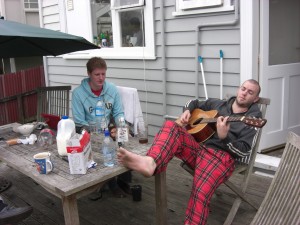 Brian und Spike: Jim Beam zum Frühstück ...